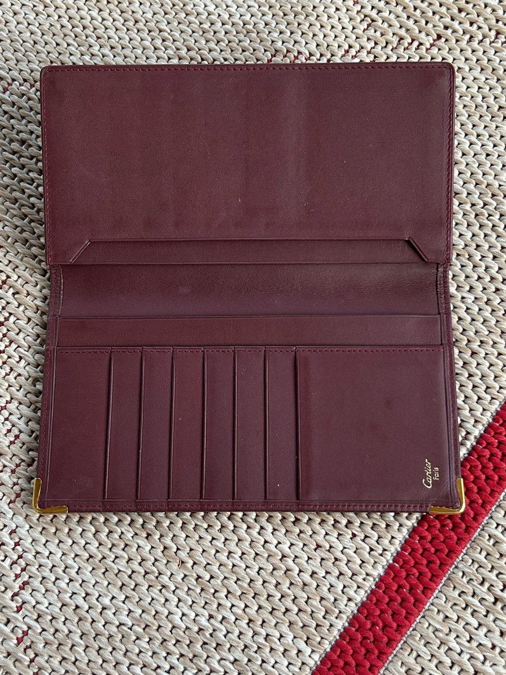 CARTIER Pre-Loved Luxury Leather Passport, Wallet, or Card Holder - Unisex - Picture 4 of 6
